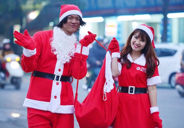 Trac nghiem Giang sinh: Ong gia Noel den tu dau? hinh anh