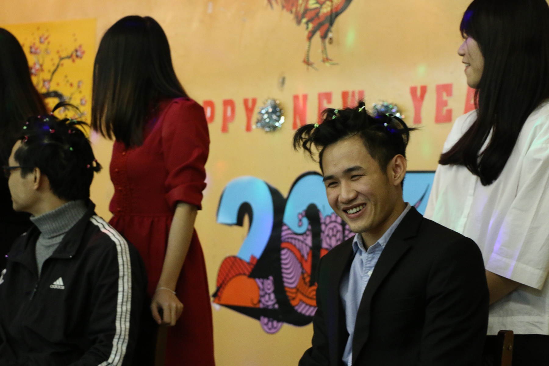 du hoc sinh don tet anh 8