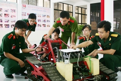 Hoc vien Ky thuat Mat ma co tuyen sinh he quan su? hinh anh