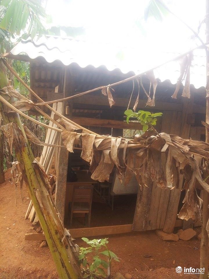 hoc sinh di bo toi truong anh 3