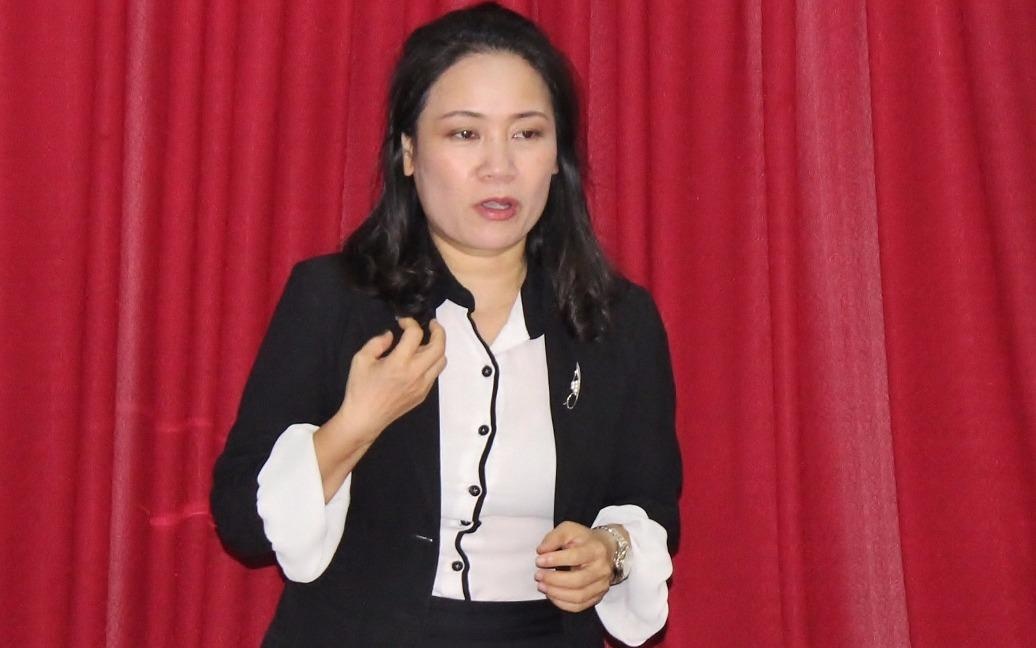 Nha bao Ta Bich Loan lam truong bo mon tai truong Nhan van hinh anh