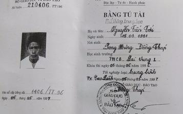 Hieu truong hoc lop mot khi moi ba tuoi? hinh anh