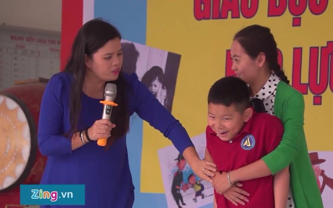 Nhung dong tac co ban giup tre thoat hiem hinh anh