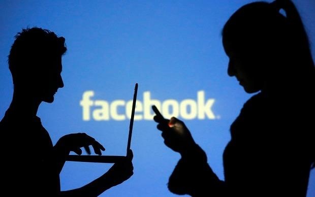 Dai hoc day sinh vien cach viet bai dang Facebook hinh anh