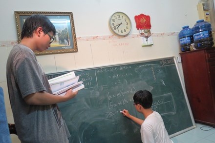 tự học ở nhà ảnh 1 tu hoc o nha anh 1