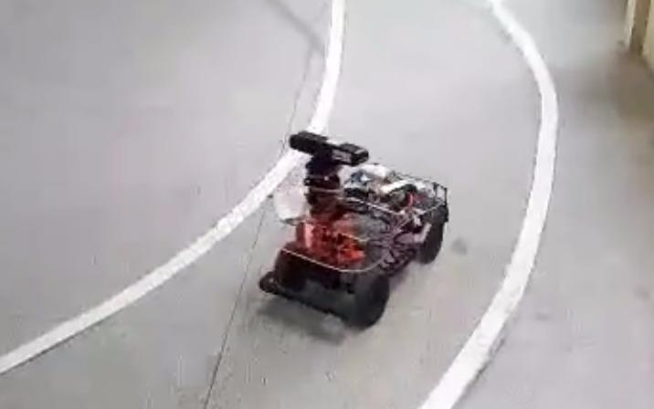 Sinh vien Hoc vien Ky thuat Quan su chay thu xe tu hanh hinh anh