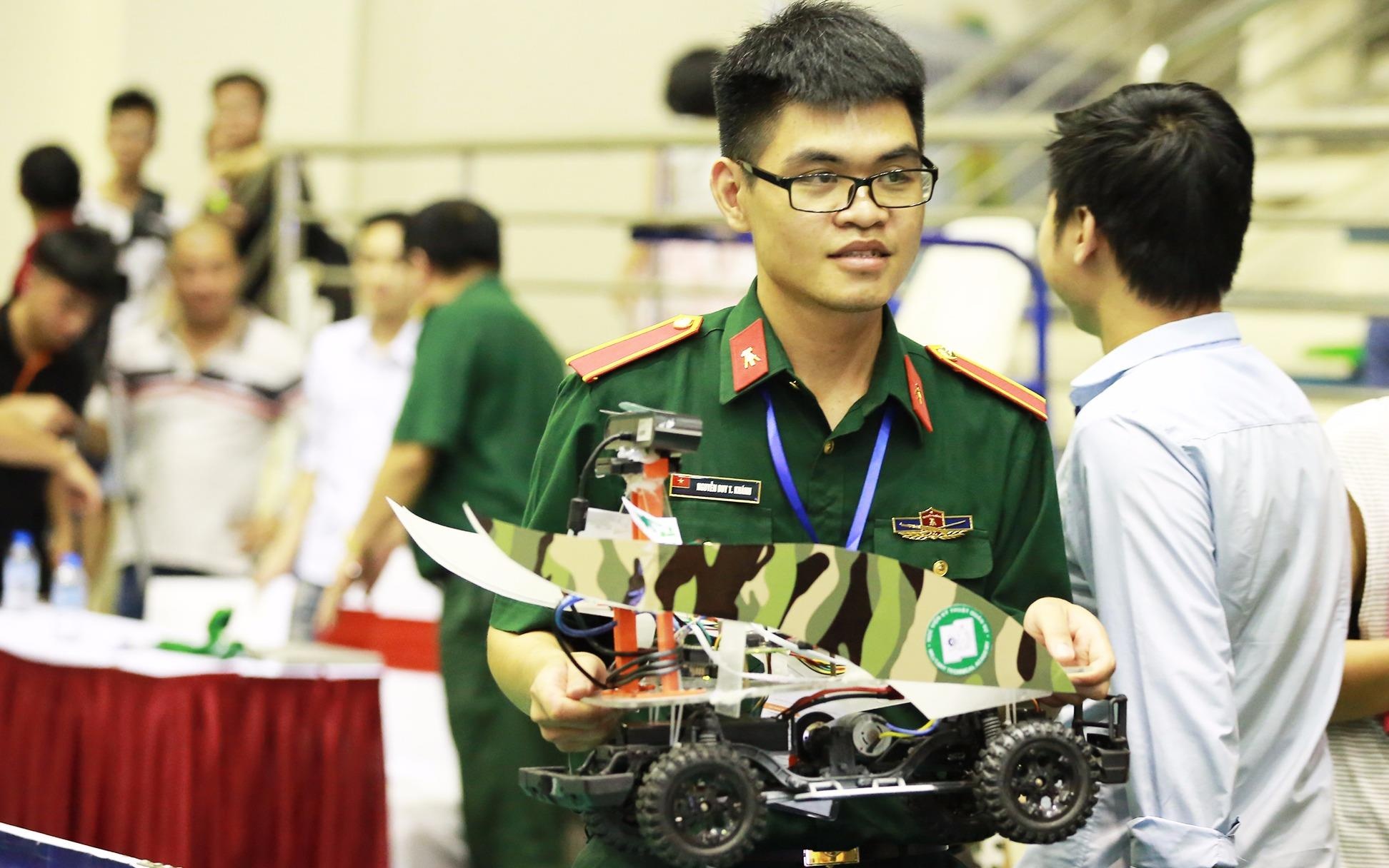 Thang 'Cuoc dua so', nhom sinh vien gianh giai thuong 500 trieu dong hinh anh