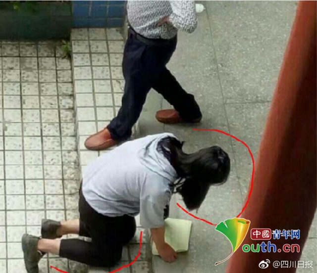 thay giao danh hoc sinh anh 5