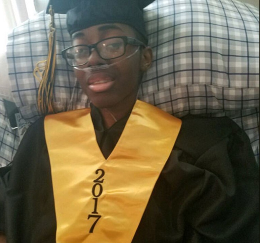 nam sinh tốt nghiệp ảnh 1 nam sinh tot nghiep anh 1