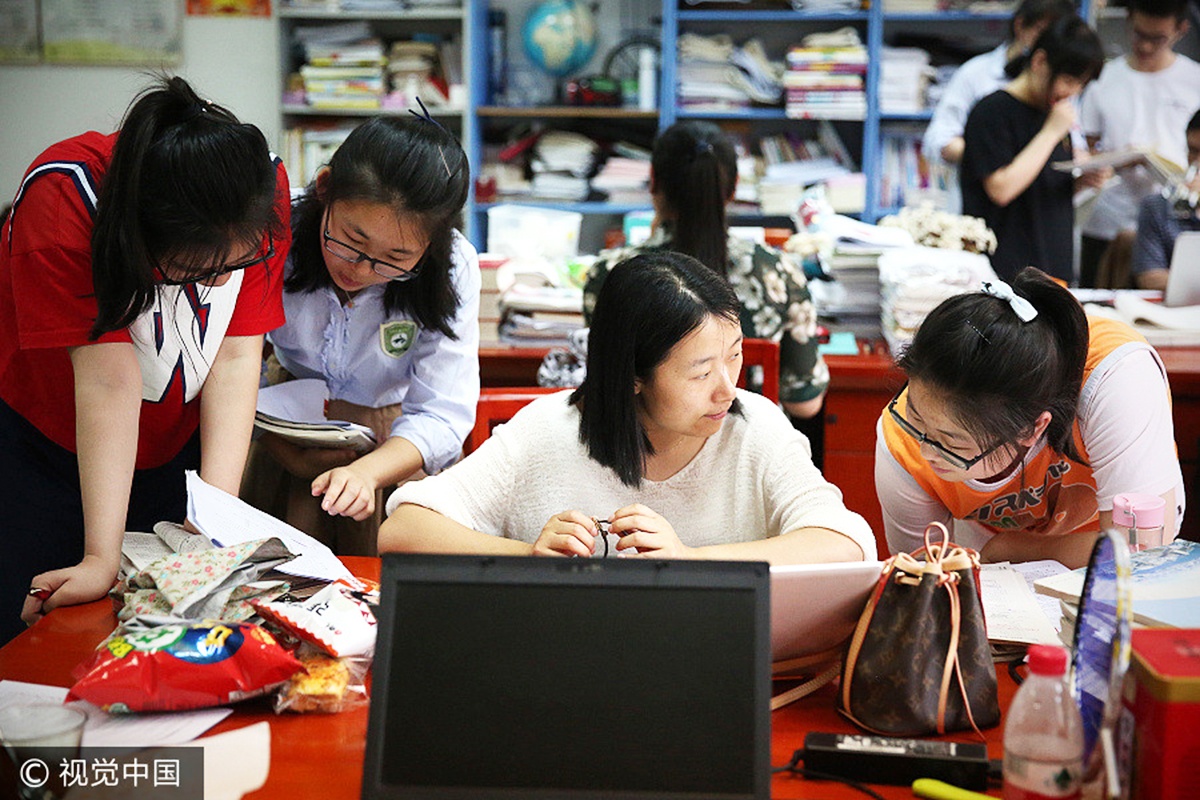 ky thi khac nghiet anh 7