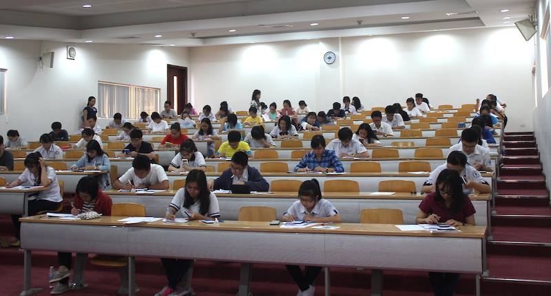thí sinh thi đại học ảnh 1 thi sinh thi dai hoc anh 1
