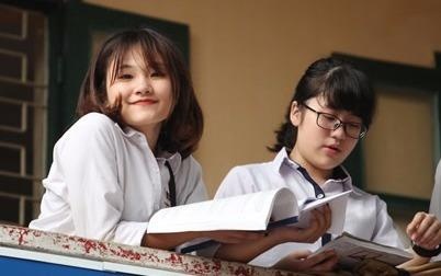 Truong THPT chuyen Ngoai ngu cong bo diem chuan tuyen sinh lop 10 hinh anh