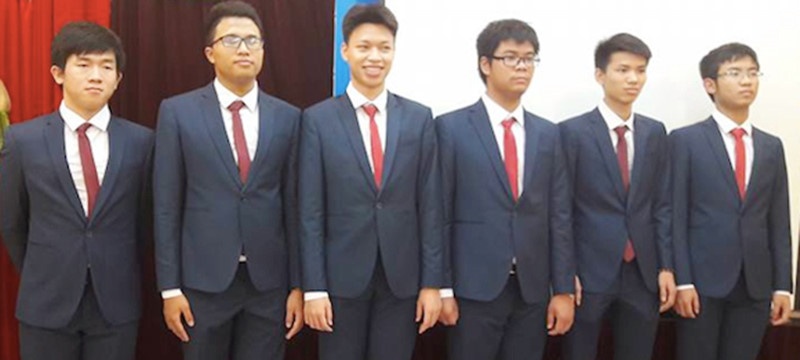 nam sinh giành huy chương vàng Olympic Toán ảnh 1 nam sinh gianh huy chuong vang Olympic Toan anh 1