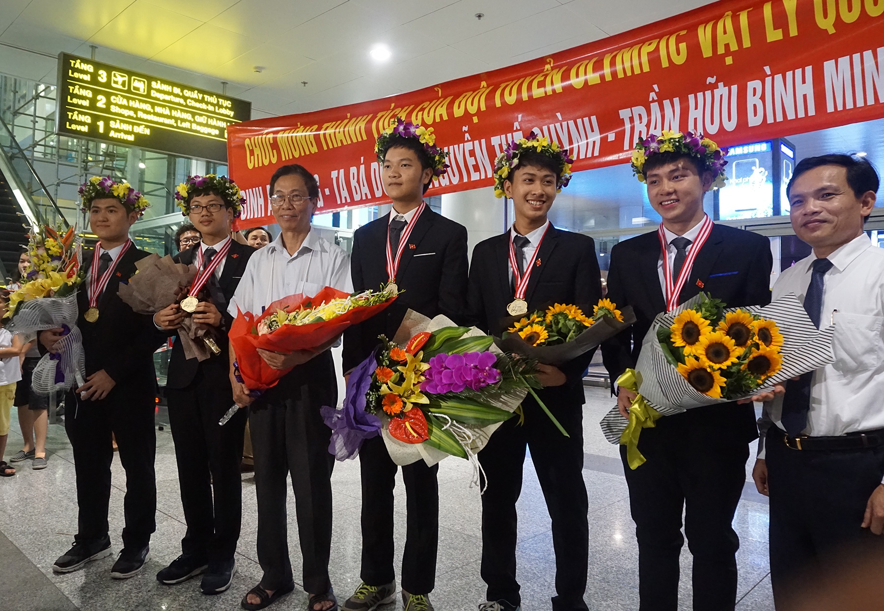 Olympic Vat ly quoc te anh 1