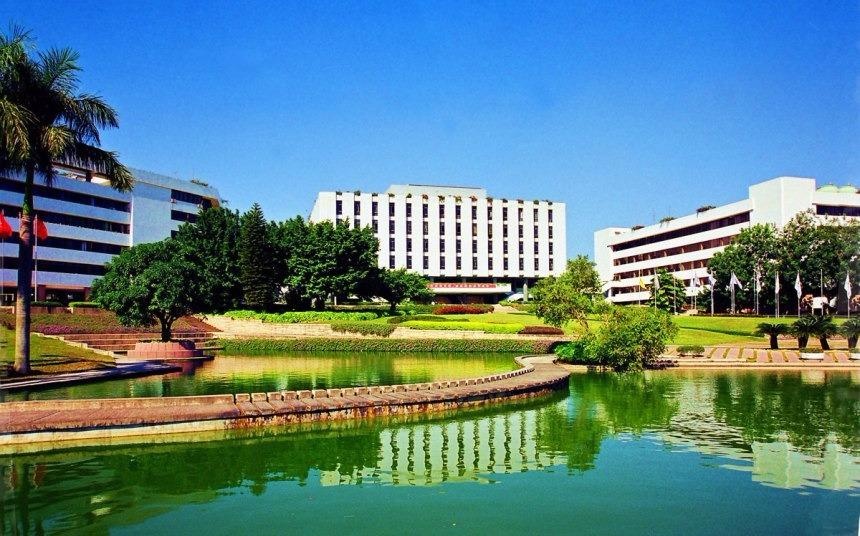 Ben trong ngoi truong ty phu giau nhat Trung Quoc tung hoc hinh anh