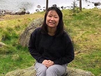 Nu sinh Han Quoc tu vong khi co song ao tren vach da cao 70 m hinh anh