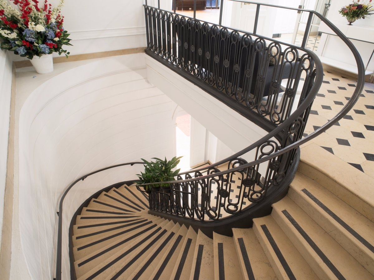 mau giao sang trong anh 9