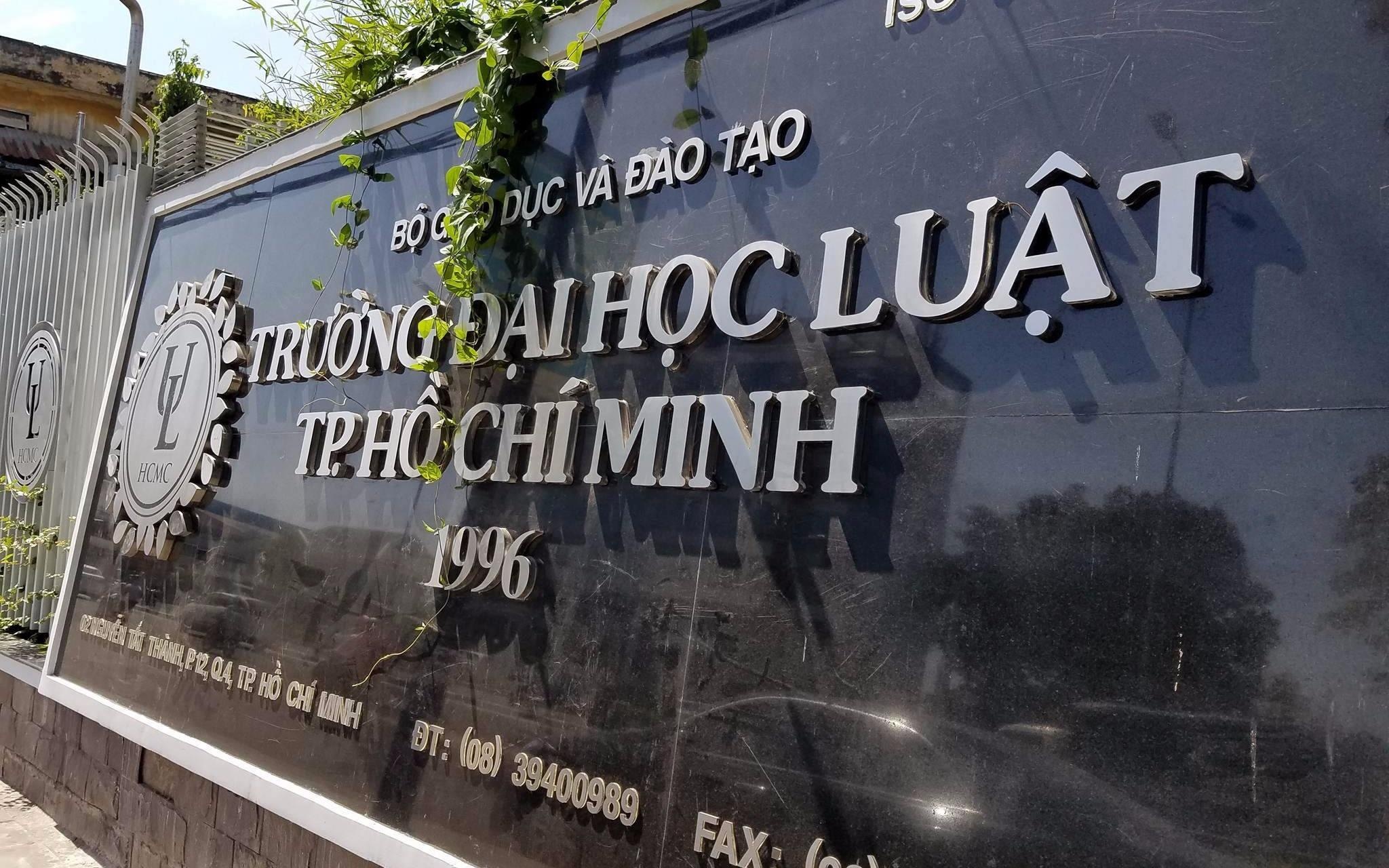 Hon 100 sinh vien DH Luat TP.HCM bi buoc thoi hoc vi ket qua kem hinh anh