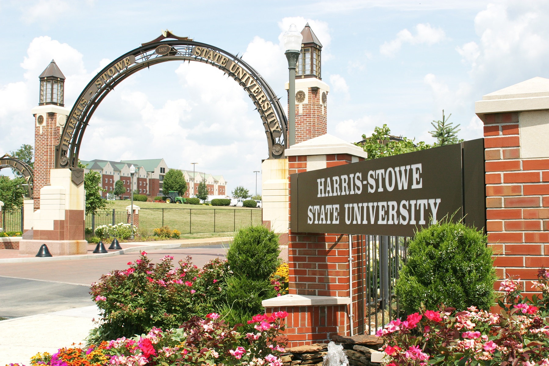 truong co ty le tot nghiep thap nhat anh 6