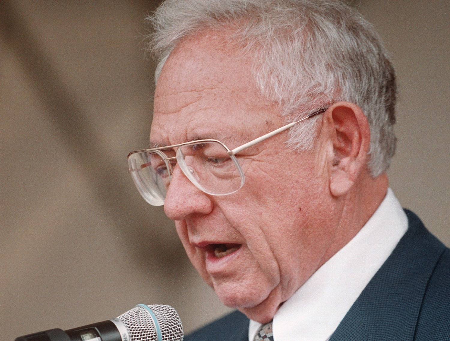 nguoi noi tieng chua tot nghiep dai hoc anh 14