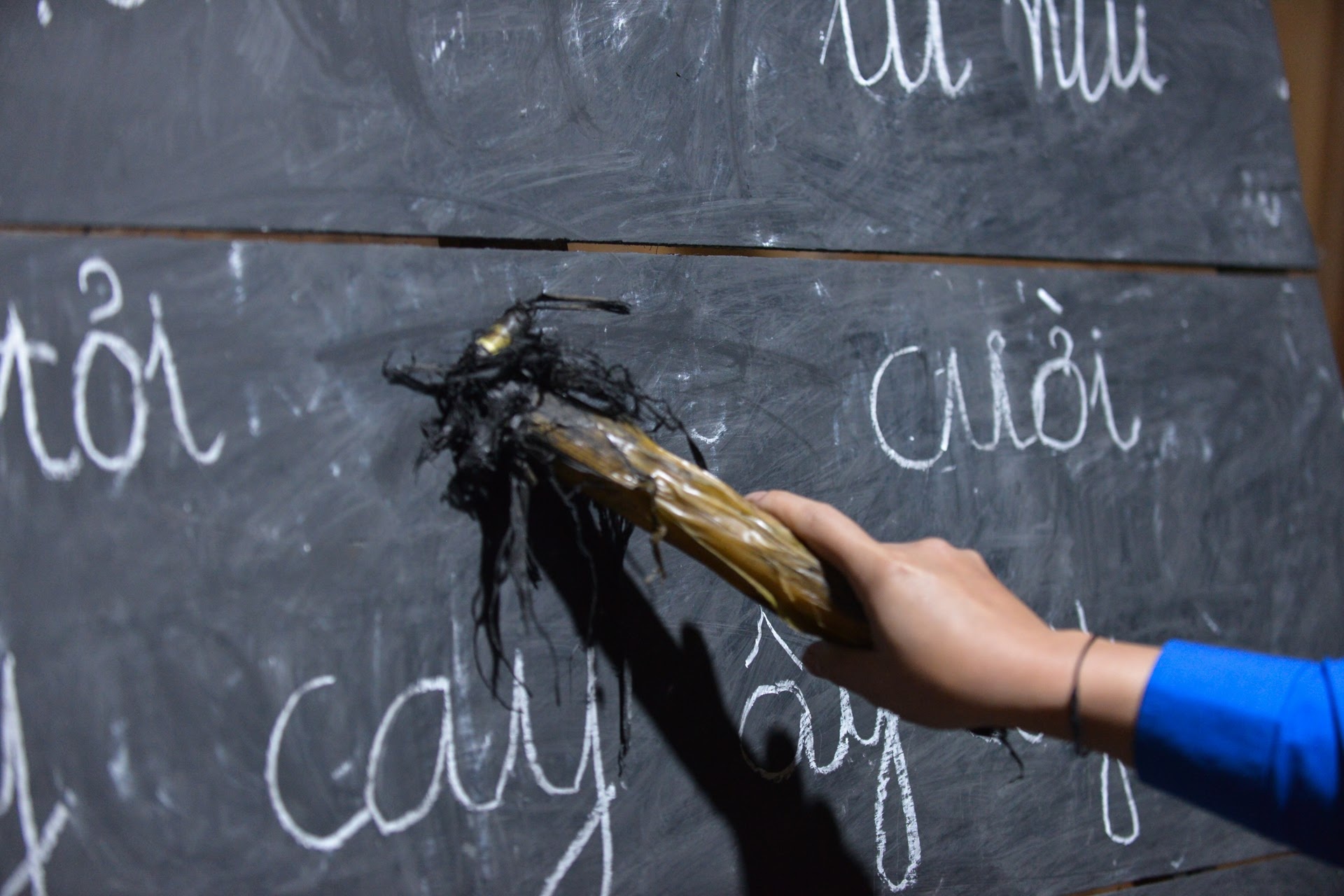 lop hoc sau xoa mu chu anh 13