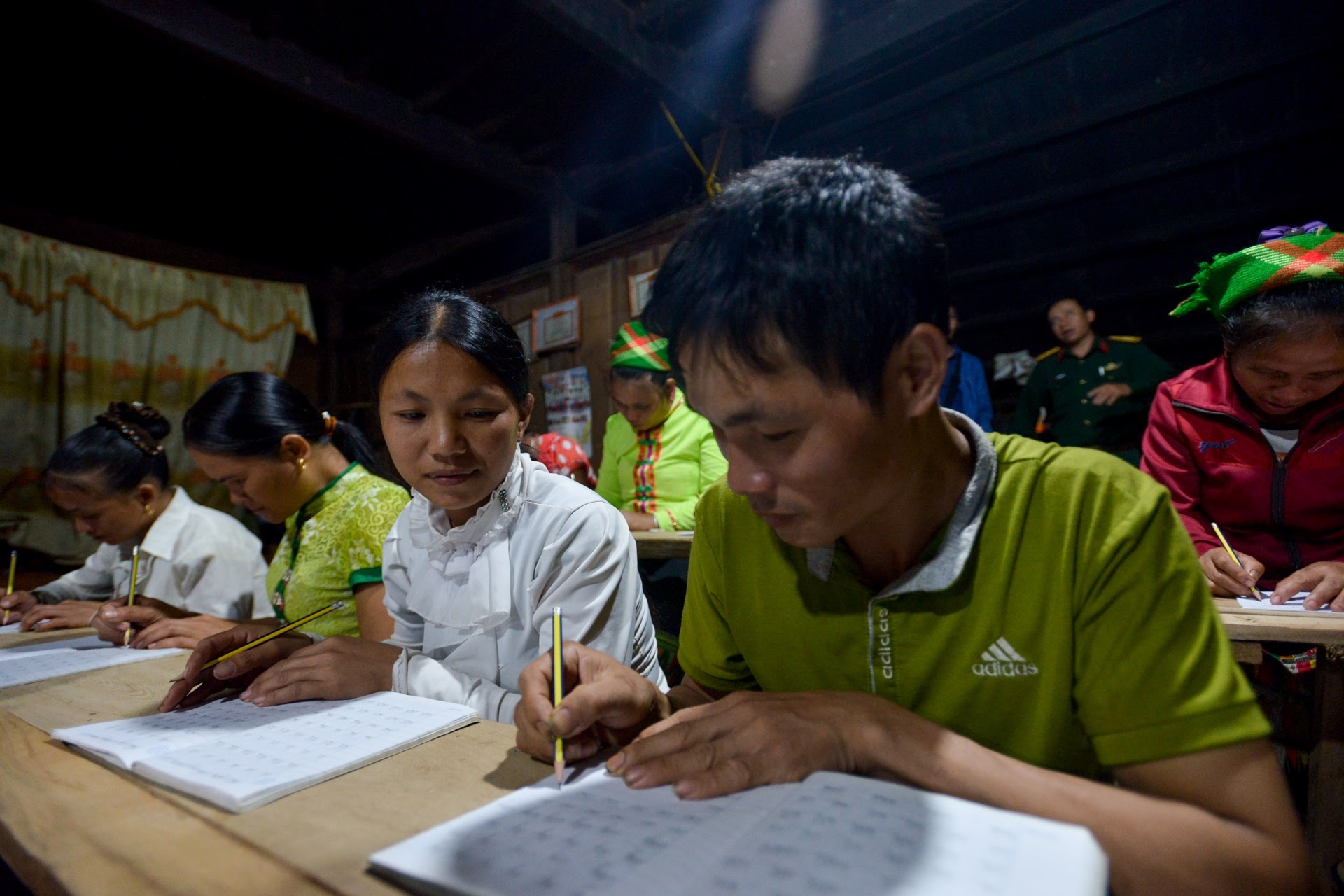 lop hoc sau xoa mu chu anh 10