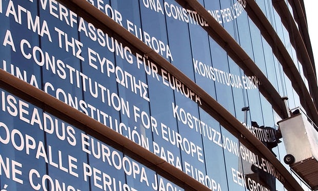 Cau do xac dinh ngoai ngu cua phien dich vien hinh anh