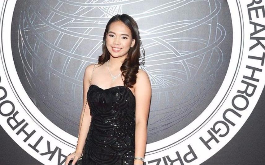 Nu sinh gianh 250.000 USD nho video giai thich Thuyet tuong doi hinh anh