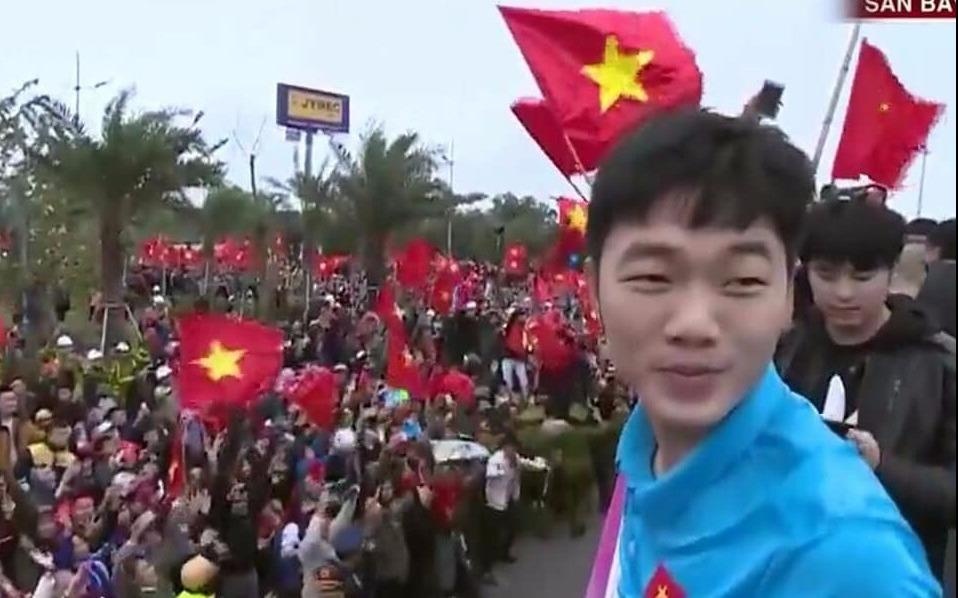 Xuan Truong: 'Em mat ngu vi hao huc gap moi nguoi hom nay' hinh anh