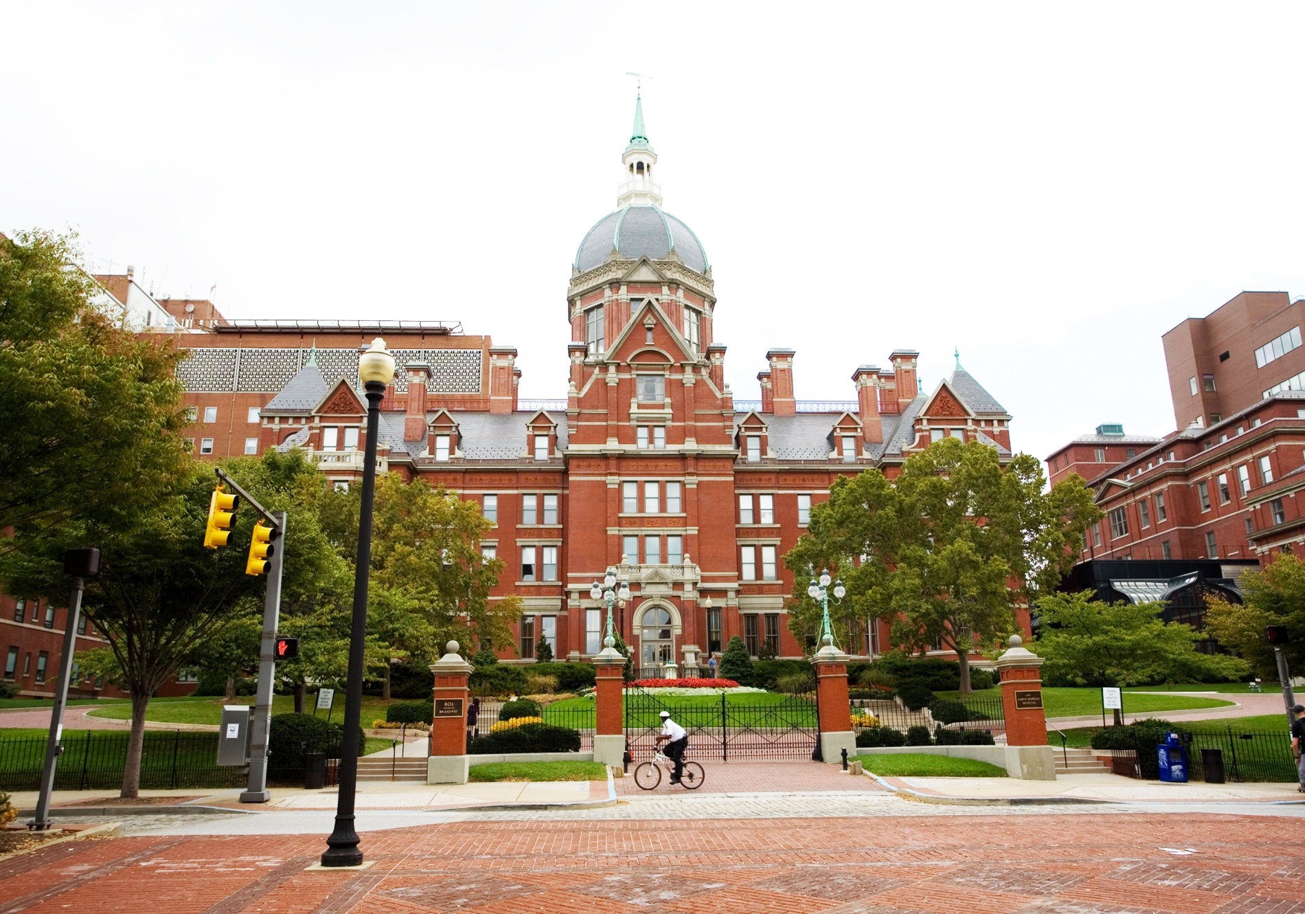 truong y tot nhat the gioi anh 4