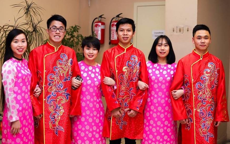 Khong khi don Tet co truyen cua du hoc sinh Viet Nam tren the gioi hinh anh