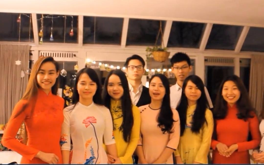 Du hoc sinh tai Ha Lan gui loi chuc mung nam moi hinh anh