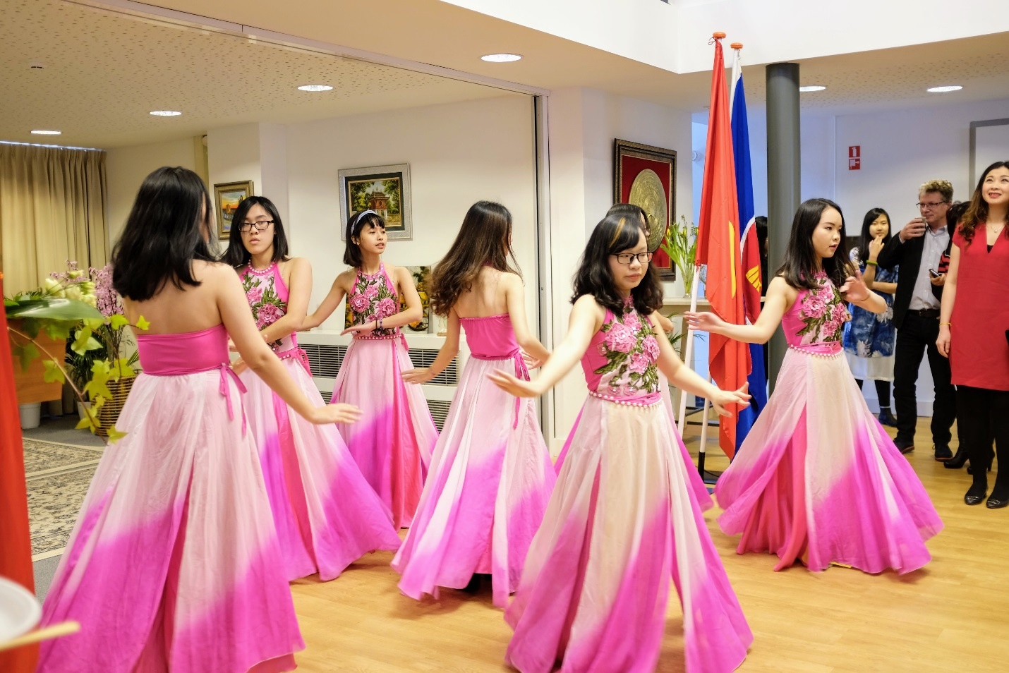 du học sinh đón Tết ảnh 2 du hoc sinh don Tet anh 2