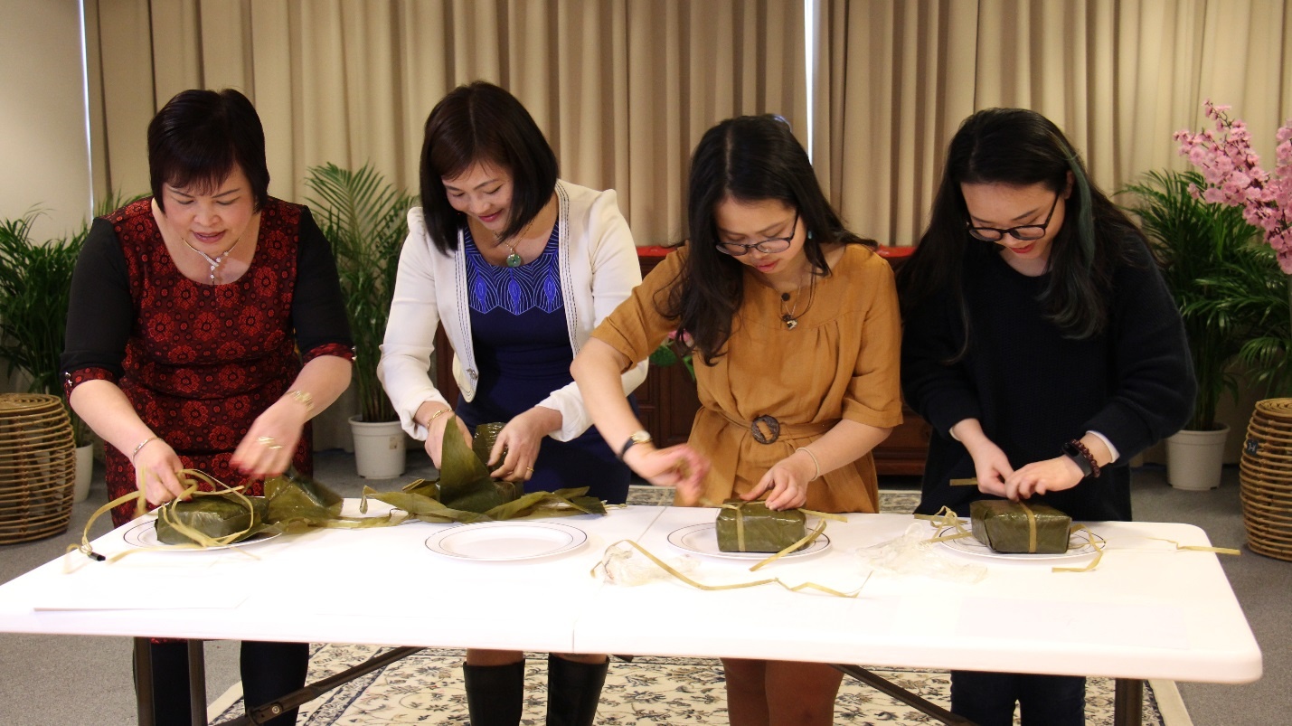 du học sinh đón Tết ảnh 6 du hoc sinh don Tet anh 6