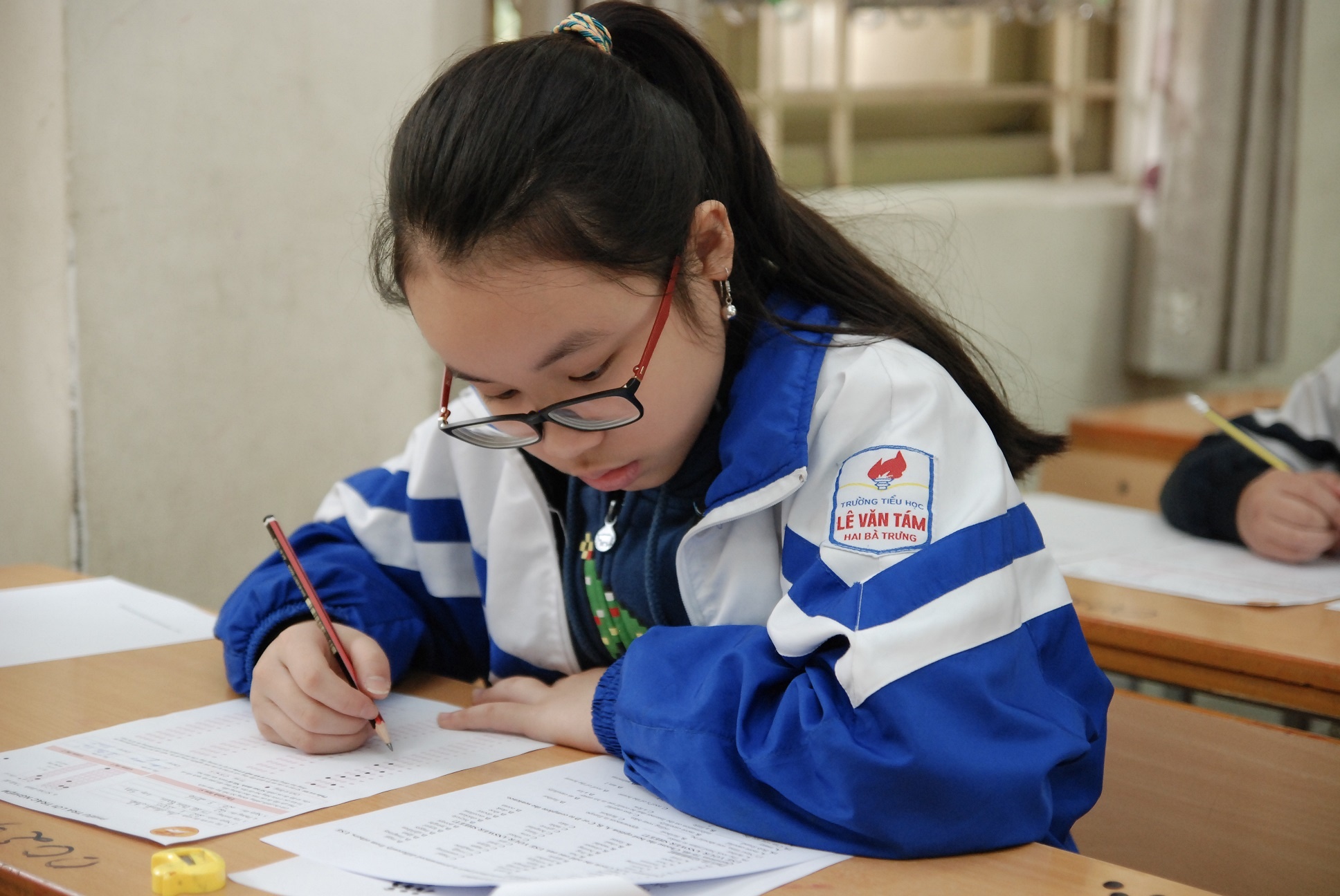 olympic tieng anh tieu hoc anh 1