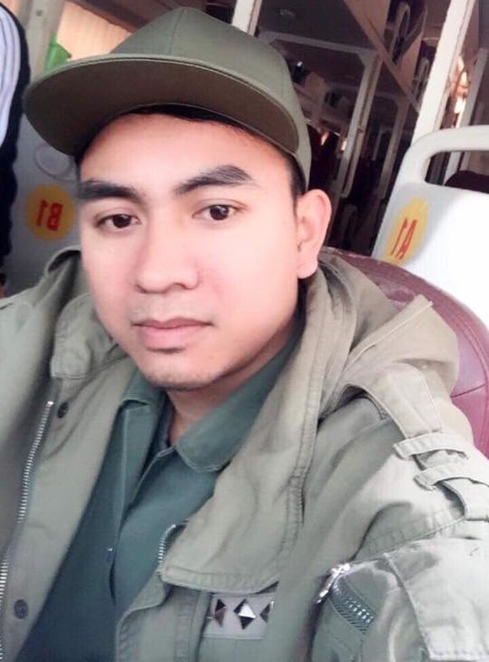 nhân viên xe khách trả lại tiền ảnh 2 nhan vien xe khach tra lai tien anh 2