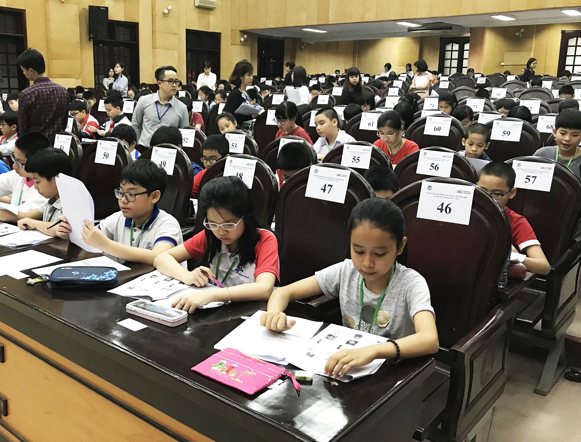 hoc tieng anh toan dien anh 1