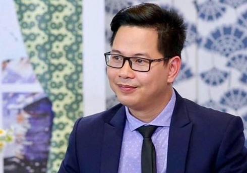 Bo me khen cung co the tao ap luc cho con hinh anh