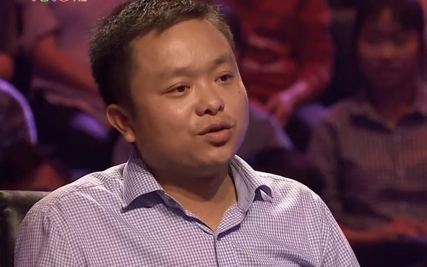 Nam giang vien gay tiec nuoi khi dung chan o cau 13 'Ai la trieu phu' hinh anh