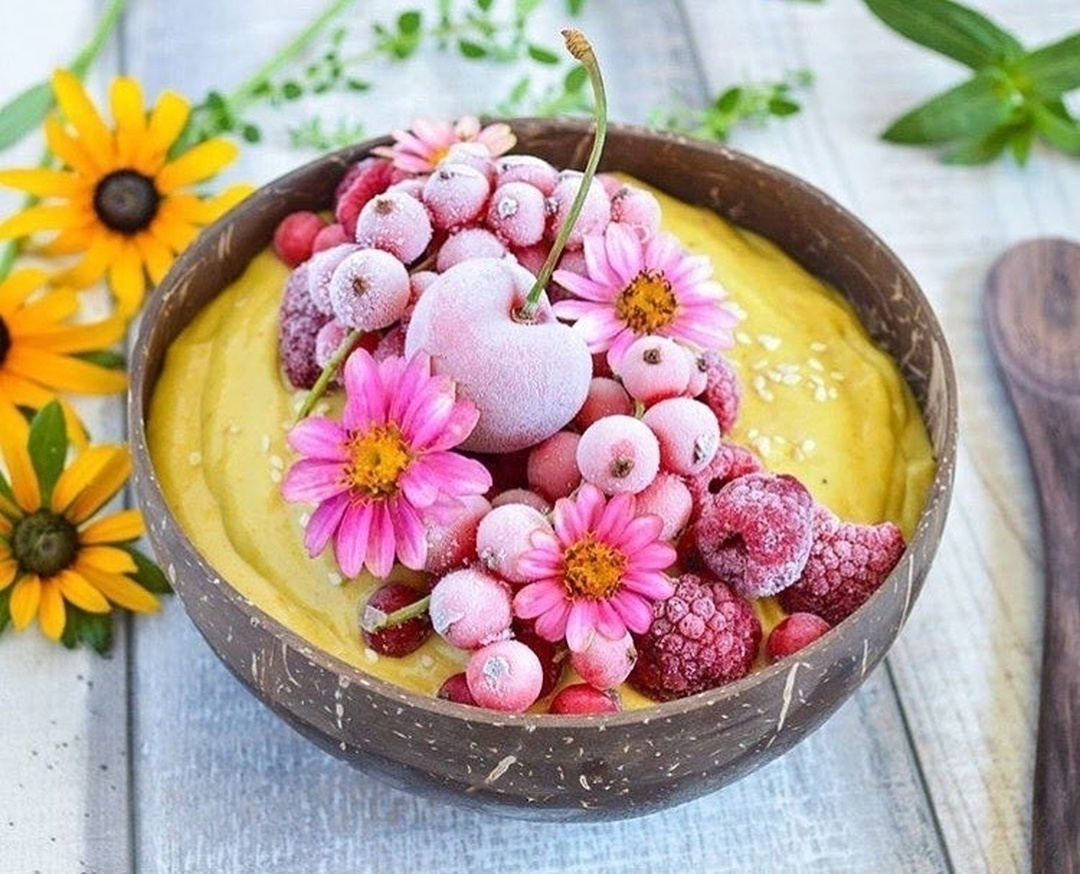 Bua sang voi smoothie bowl mat lanh, dep mat hinh anh