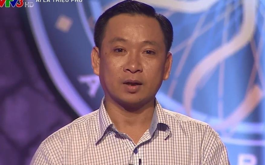 Giao vien dung hai su tro giup cho cau so 6 'Ai la trieu phu' hinh anh