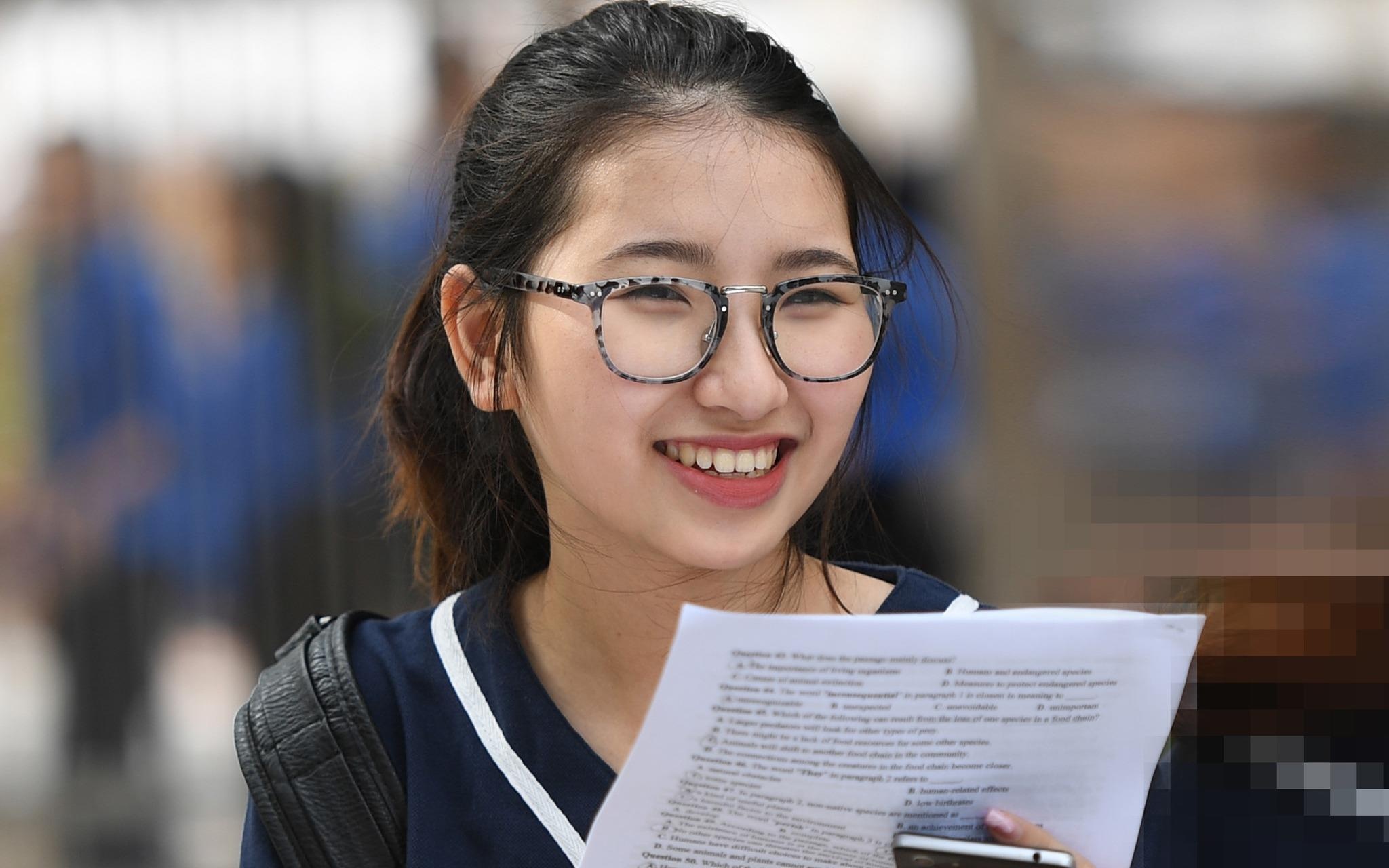 Hon 900.000 thi sinh du thi THPT quoc gia 2018 hinh anh