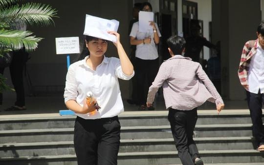 Mot thi sinh Quang Nam dat 9,75 diem Ngu van hinh anh