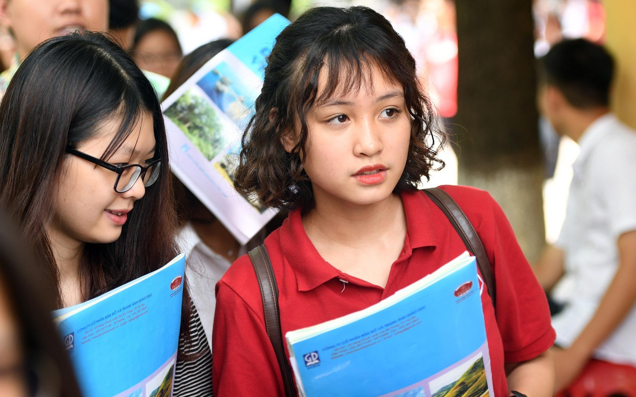 Hoc vien Tai chinh nhan ho so xet tuyen dai hoc tu 17 diem hinh anh