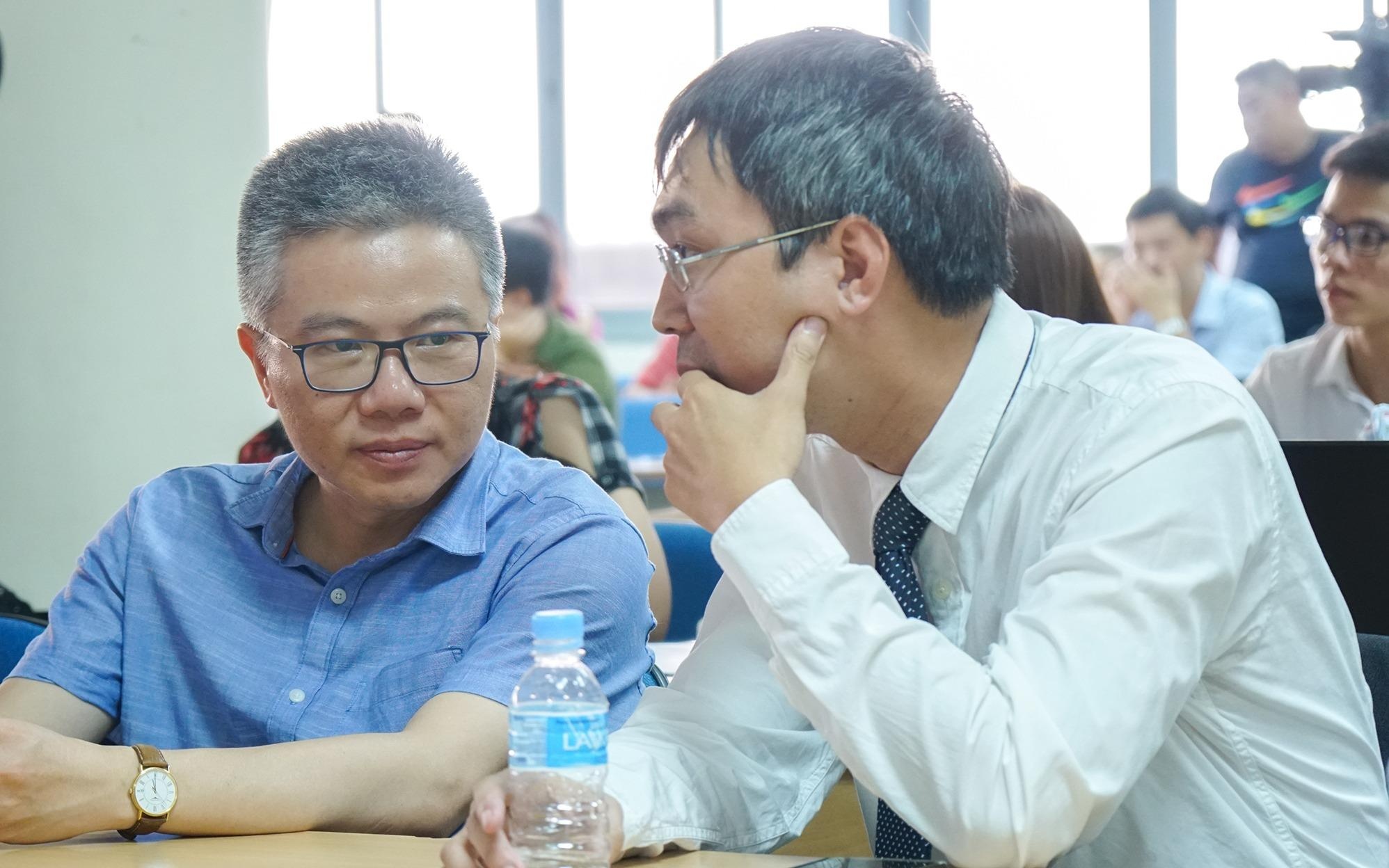 Xuat ban 4 cuon sach Toan kinh dien hinh anh