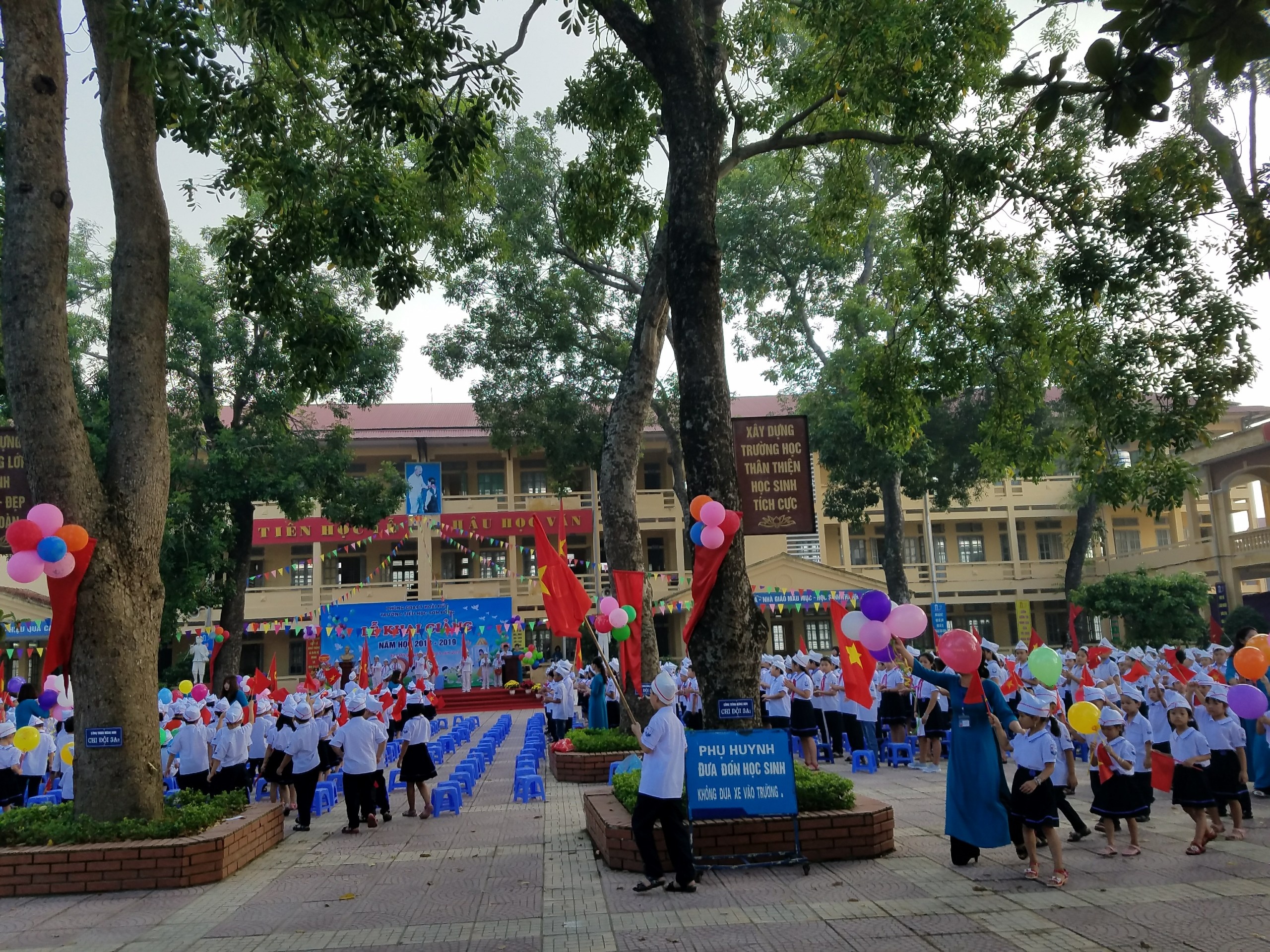 lam thu tai truong tieu hoc son dong anh 2