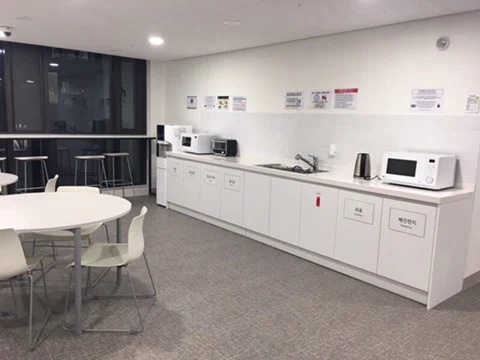 ky tuc xa hang sang anh 8