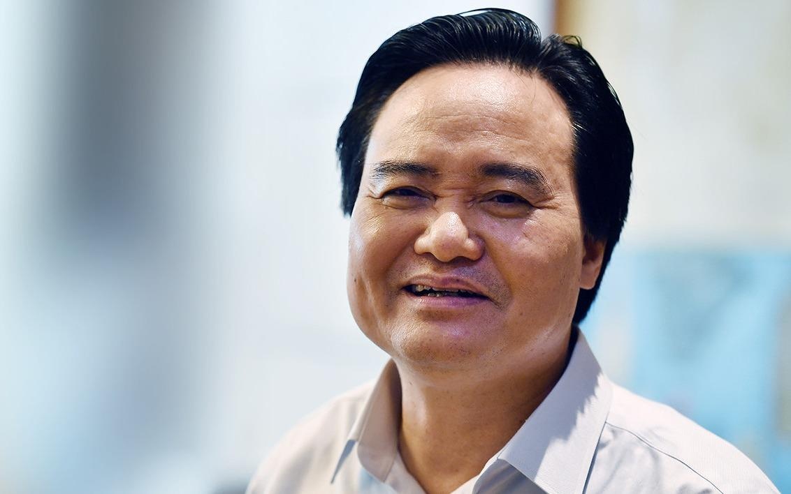 Bo truong Phung Xuan Nha giai trinh ve tieu cuc thi cu, sach giao khoa hinh anh