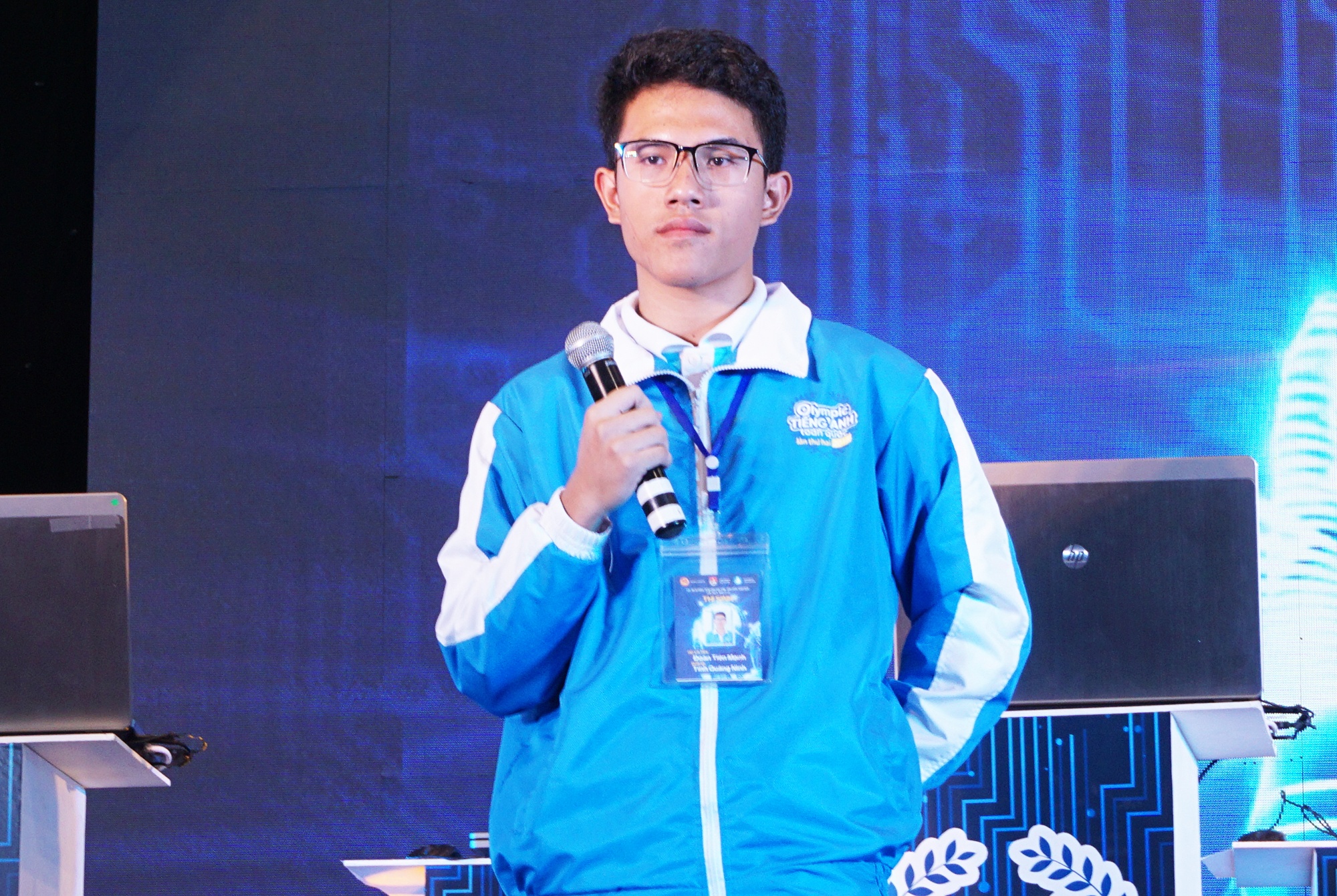 quán quân olympic tiếng Anh ảnh 2 quan quan olympic tieng Anh anh 2