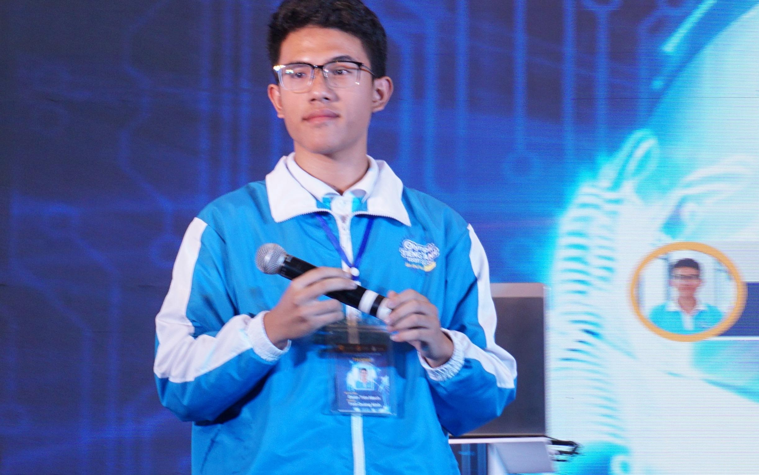 Phan thuyet trinh ve chu de du lich cua Doan Tien Manh hinh anh